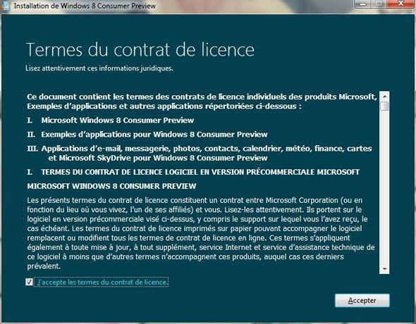 Capture d'écran - Installation de Windows 8, termes du contrat de licence